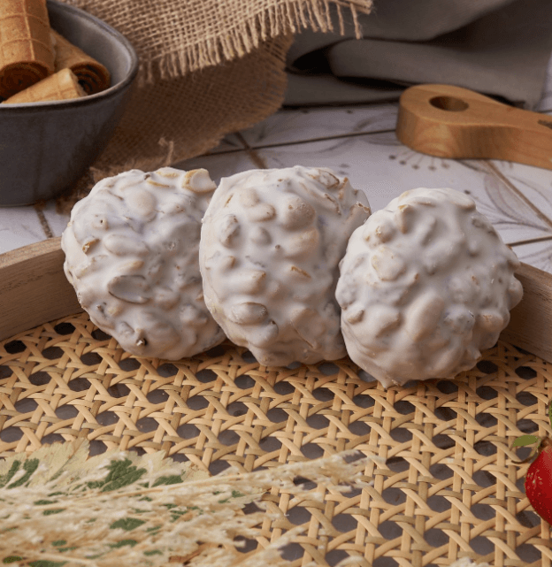 Печ. Экзотическое (Экзотика) с арахисом и изюмом в БЕЛОЙ глазури   /МОСКОВСВИТС/ 2 кг